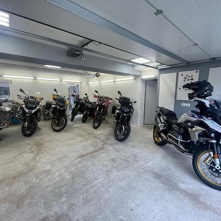 Alpen-Hostel - Apartment Talstation Mit Motorradvermietung Memmingen Esterno foto