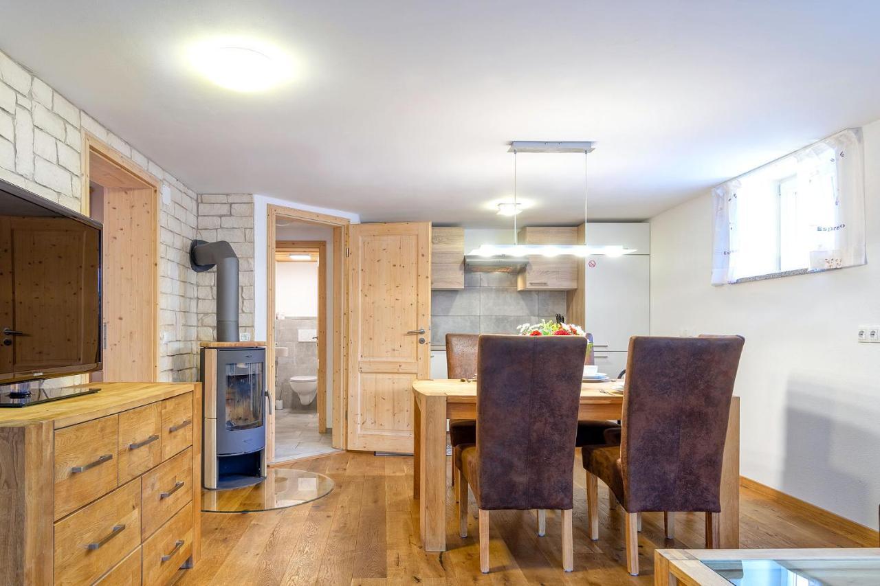 Alpen-Hostel - Apartment Talstation Mit Motorradvermietung Memmingen Esterno foto