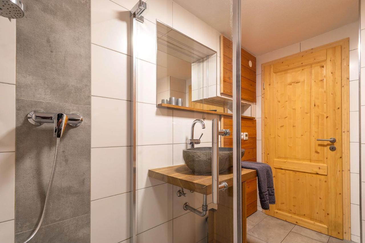 Alpen-Hostel - Apartment Talstation Mit Motorradvermietung Memmingen Esterno foto